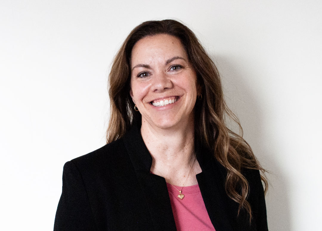 Dianna Iwaniec, EA